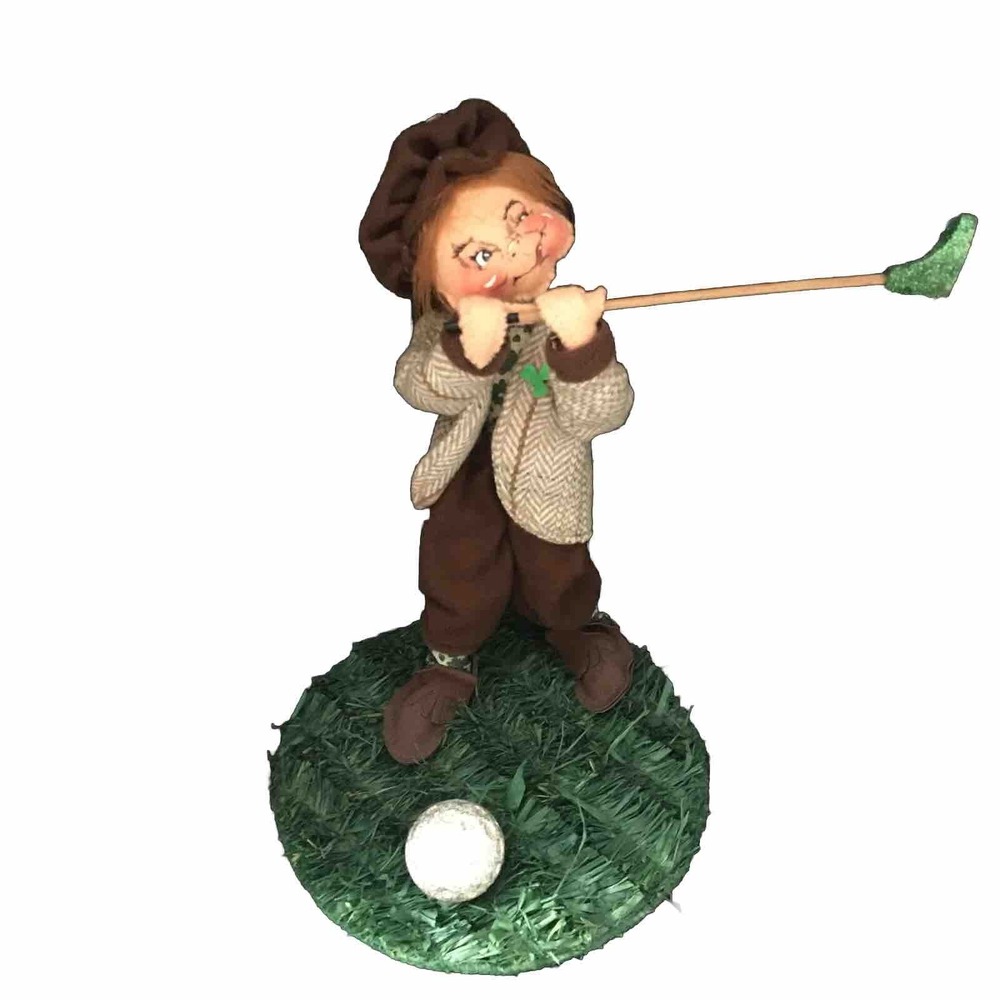 Annalee Doll St. Patrick's Boy Golfer Leprechaun Shamrock